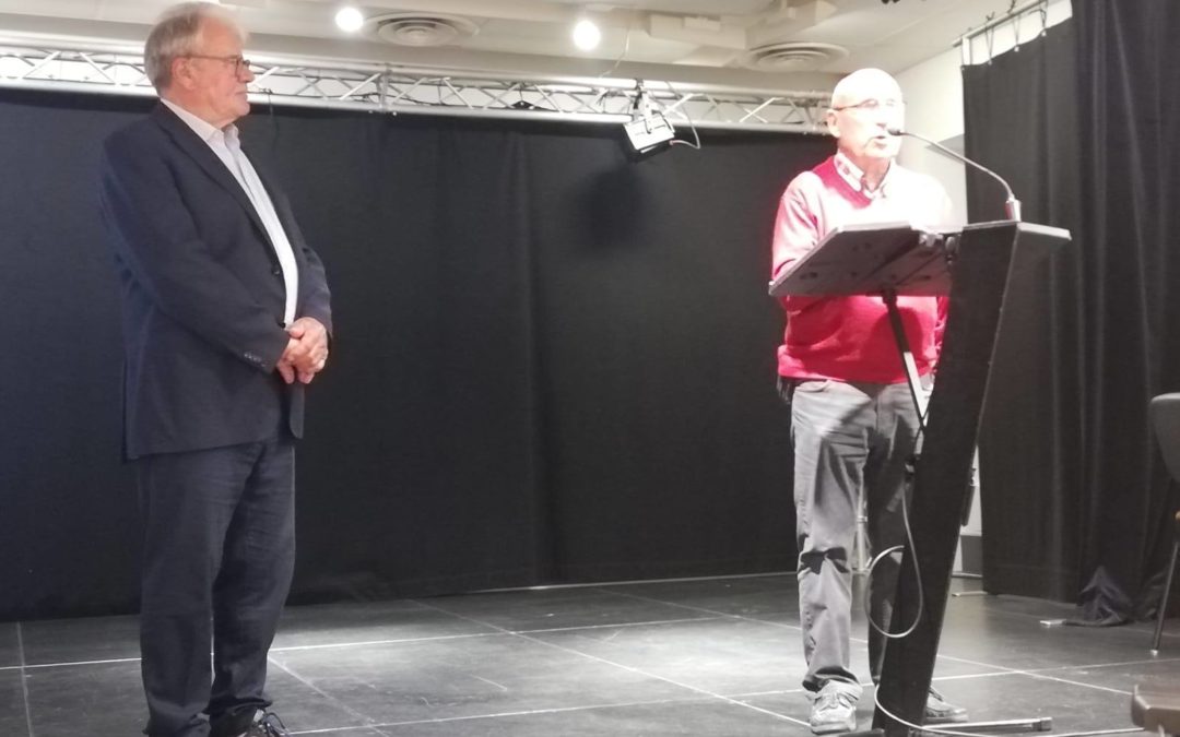 Victor Tonnerre aux côtés de Patrice Valton pour la dernière réunion publique d’Ensemble pour Larmor-Plage